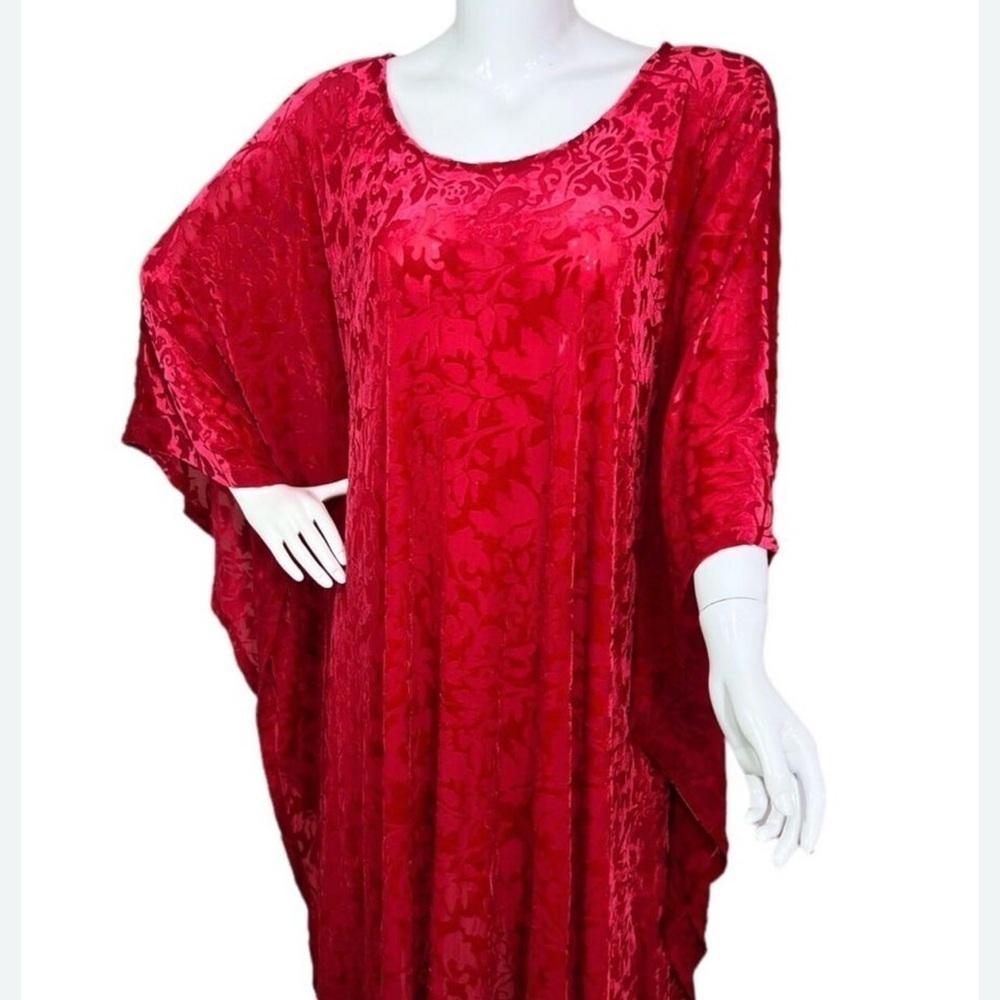 Ellos Size 4X Red Lux Velvet Burnout
Poncho Silhouette Tunic Cover Plus - Picture 3 of 10